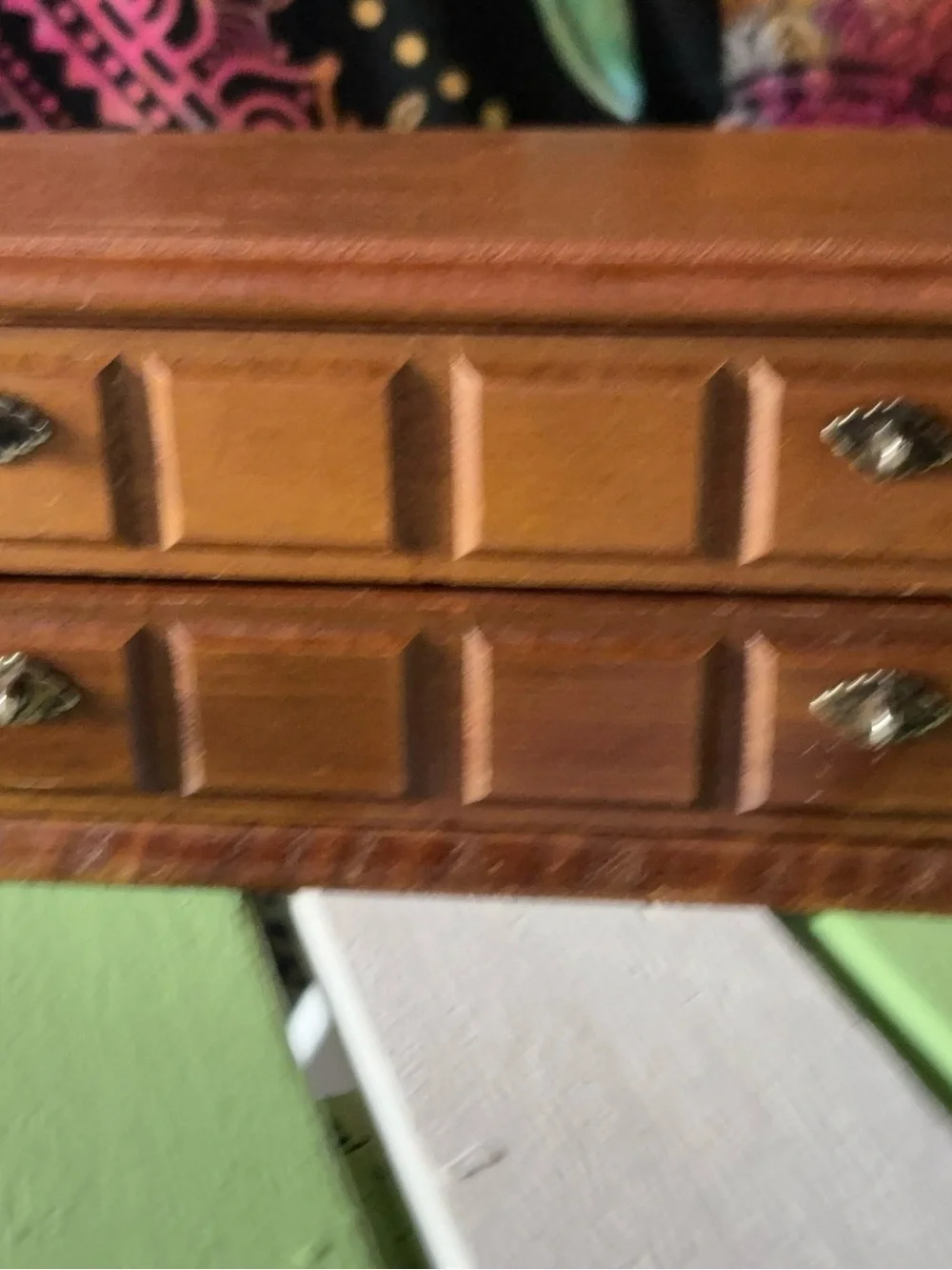 Vintage Beauty: Wooden Jewelry Box